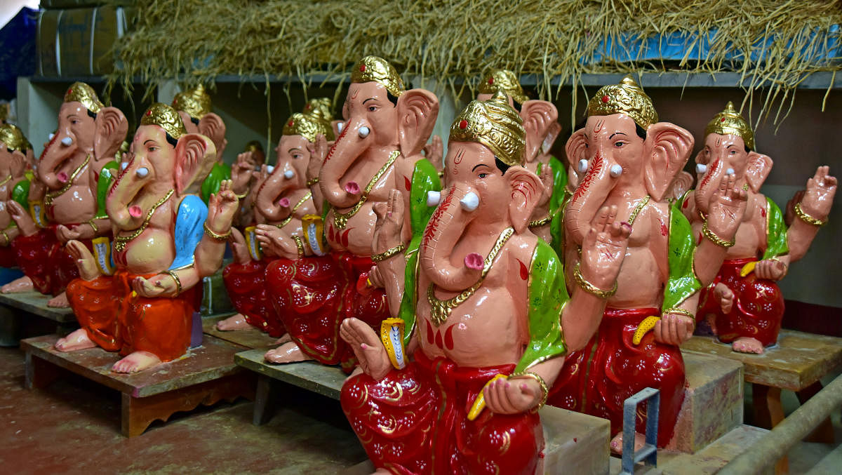 Following the raids by the BBMP and the pollution board, the sellers of Ganesha idols have now shifted to the city outskirts.