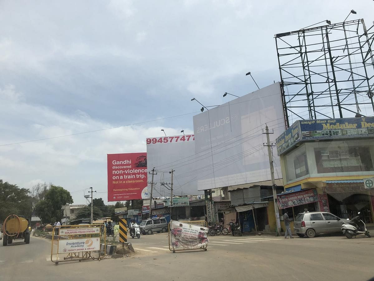 The high court on Tuesday ordered the BBMP to submit details of the 1,880 illegal hoardings and structures that have not been removed by their owners despite being served notices by the civic body.