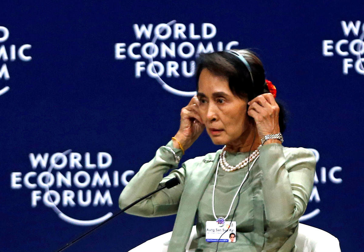 Myanmar's State Counsellor Aung San Suu Kyi attends the New Vision for the Mekong Region session of the World Economic Forum on ASEAN at the Convention Center in Hanoi, Vietnam September 12, 2018. (REUTERS)