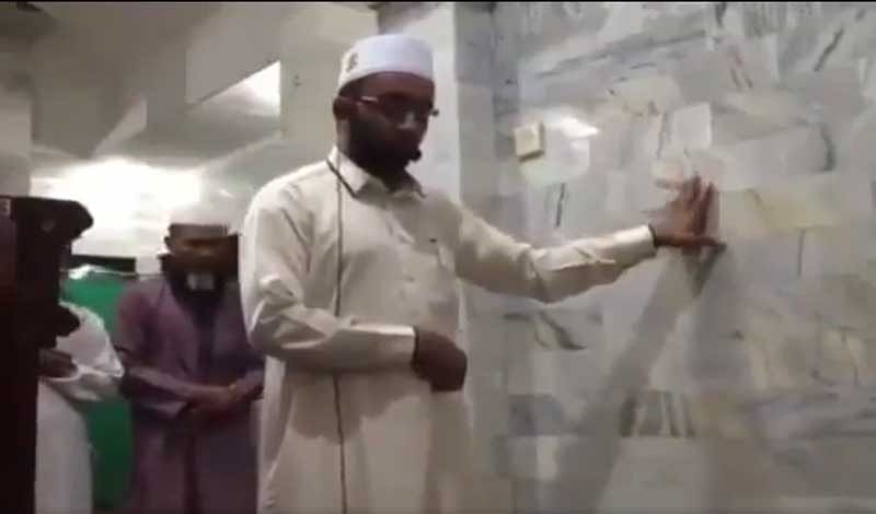A video of an Indonesian imam stoically reciting evening prayers in Bali as a deadly earthquake struck neighbouring Lombok has gone viral on social media, with internet users praising him for his unwavering faith.