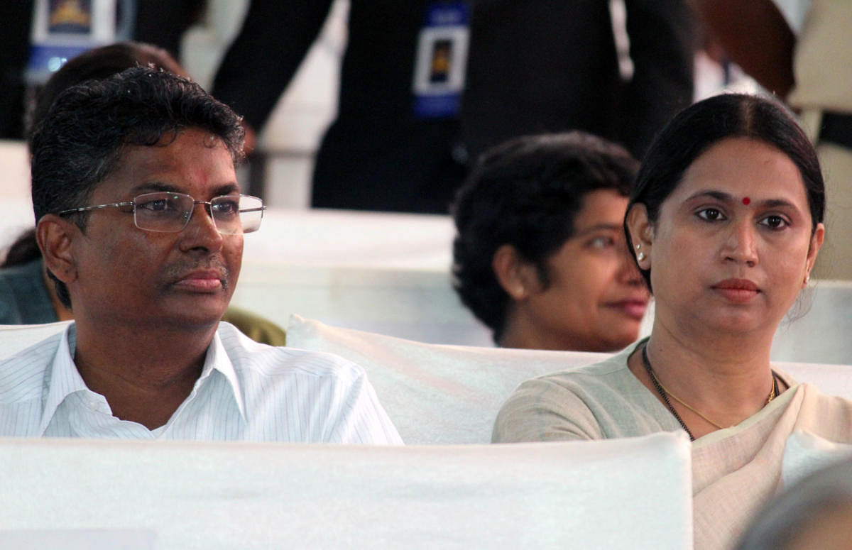 Satish Jarkiholi and Laxmi Hebbalkar. DH file photo.