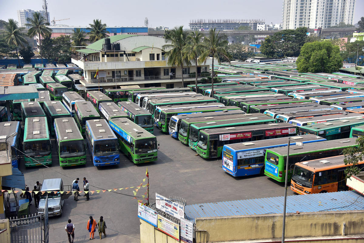 The Bangalore Metropolitan Transport Corporation has suffered major blows as decreasing revenue and ridership have been dragging it into losses year on year. DH FILE PHOTO