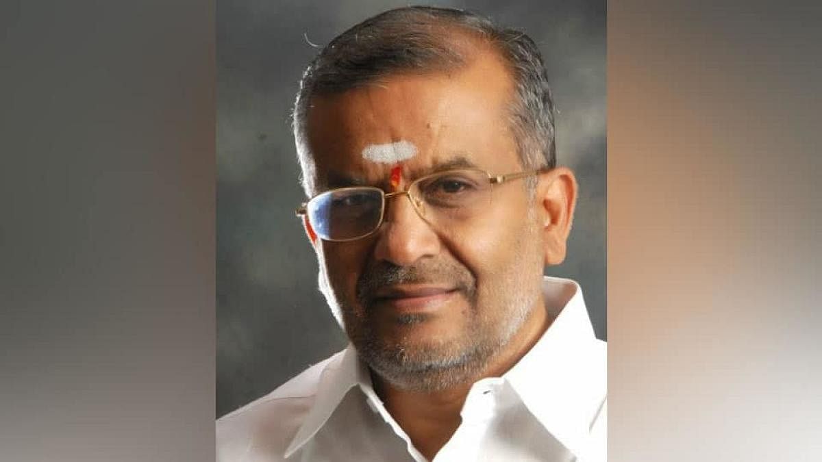 "...farmers and people from our region said if I take up (the Ministry) I will not be able to address their issues, so they pressurised me to change (sic) the portfolio... I did not allow any protest to happen," Gowda said. File photo