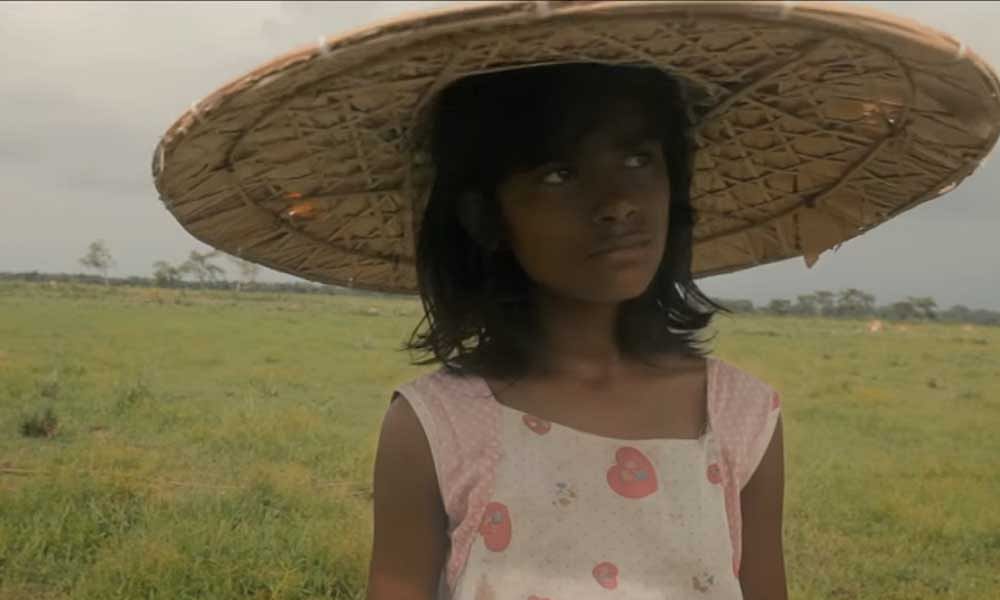 The coming-of-age film follows Dhunu, a girl who grows up in poverty and learns to fend for herself. However, that does not prevent her from following her dream of forming a rock band and owning a guitar someday. Screengrab