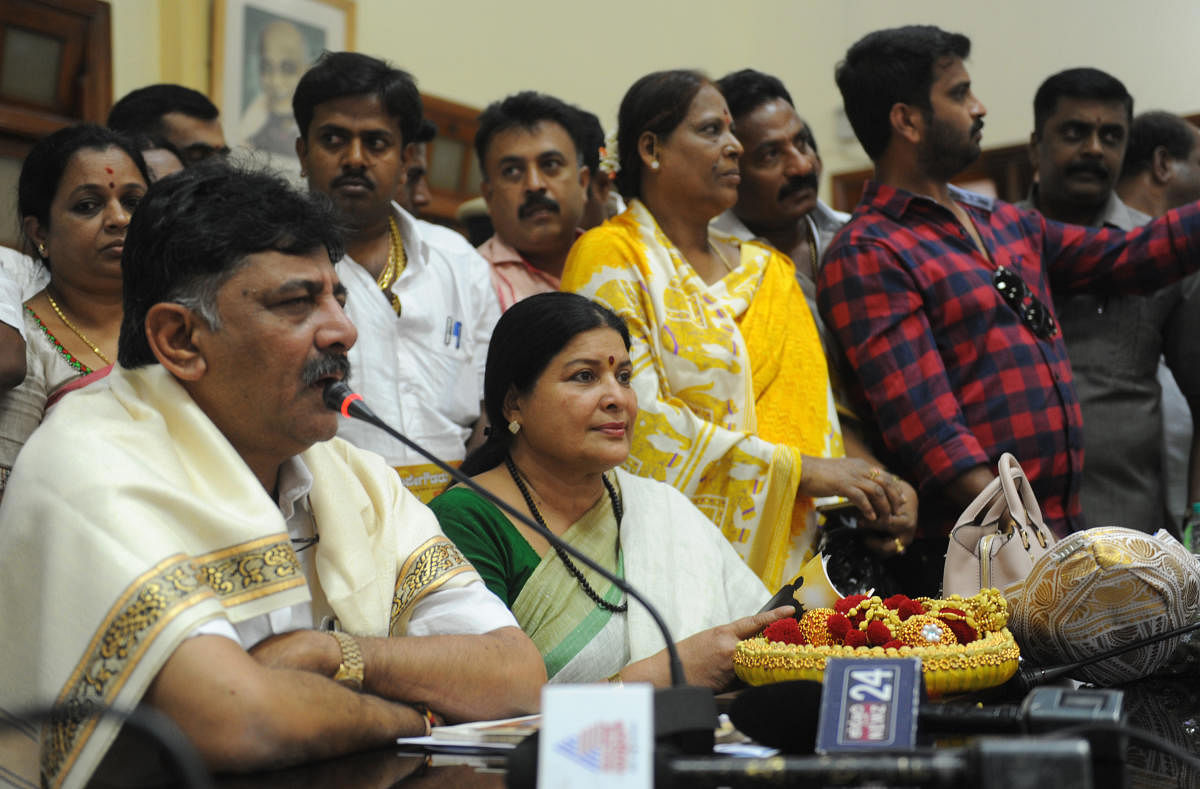 Kannada and Culture minister Jayamala, Minister Water Irrigation and Medical DK Shivkumar at the meeting in the Vidhana Soudha on Wednesday.