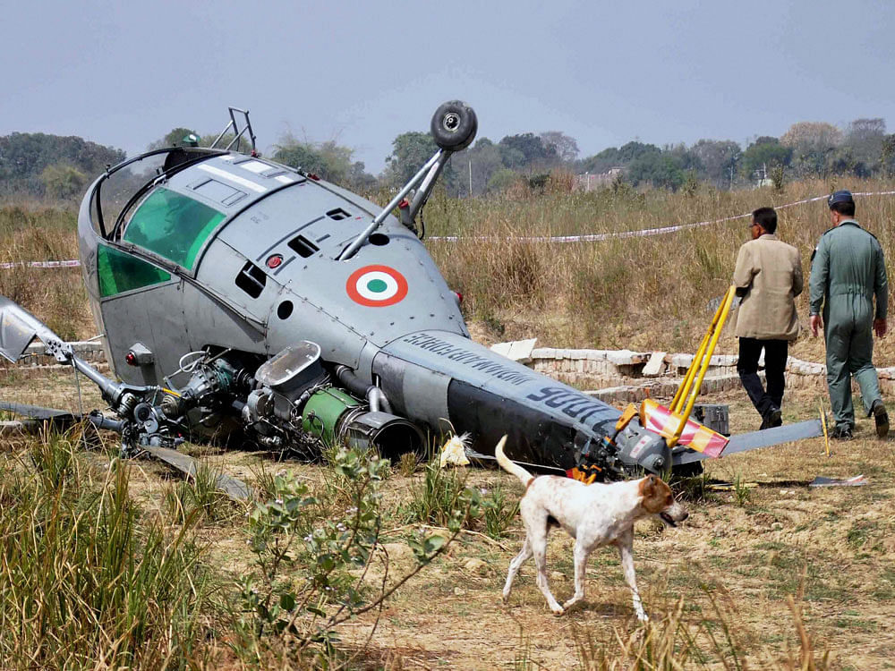 A Chetak CH 442 helicopter of the Indian Navy on a training sortie crash-landed at INS Rajali near Vellore on Monday and the crew were safe, a defence official said.