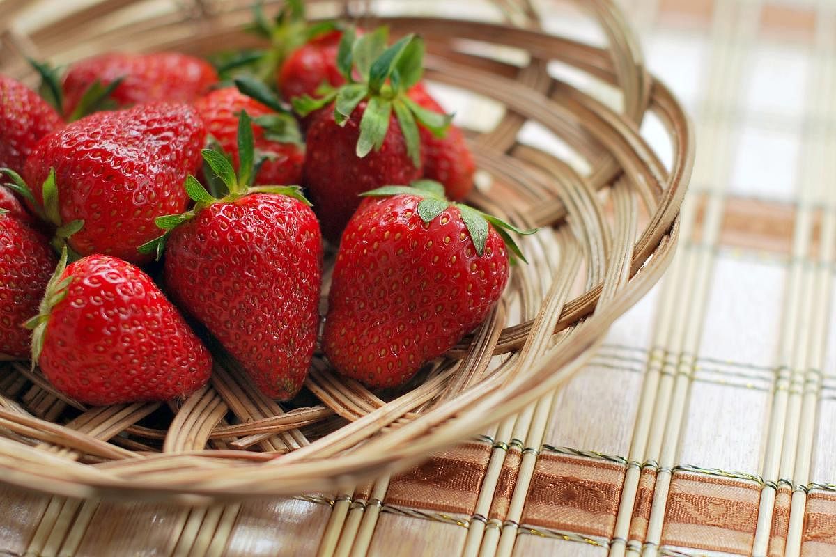 Major Australian supermarket chains Coles and Aldi have pulled all strawberries from their shelves across Australia except in Western Australia state as a precaution.