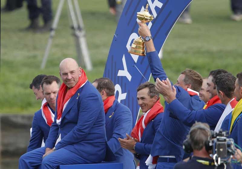 Europe's finest golfers, sparked by a record-setting show by Italy's Francesco Molinari, recaptured the Ryder Cup on Sunday, denying a dramatic United States fightback to complete an emotional 17.5-10.5 upset victory. (Reuters Photo)