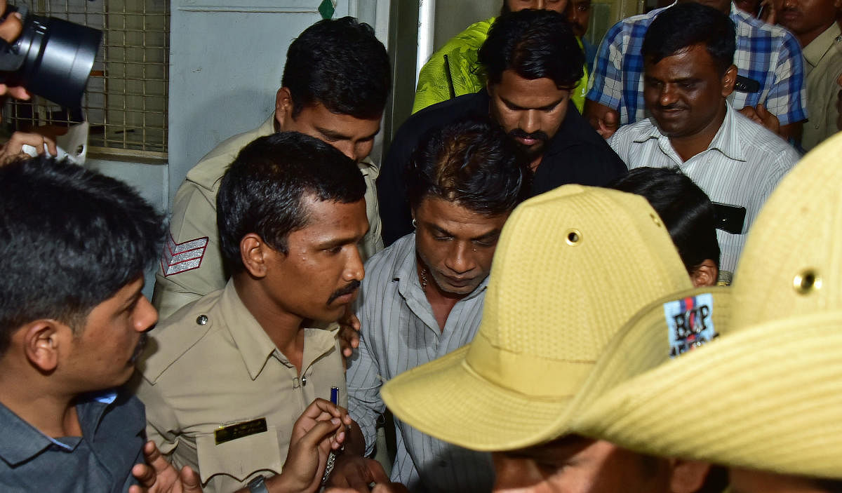The 70th city civil and sessions court granted bail to actor Vijay alias Duniya Vijay and his three associates in connection with the kidnapping and assaulting a celebrity gym trainer Maruthi Gowda on September 22 night. DH file photo