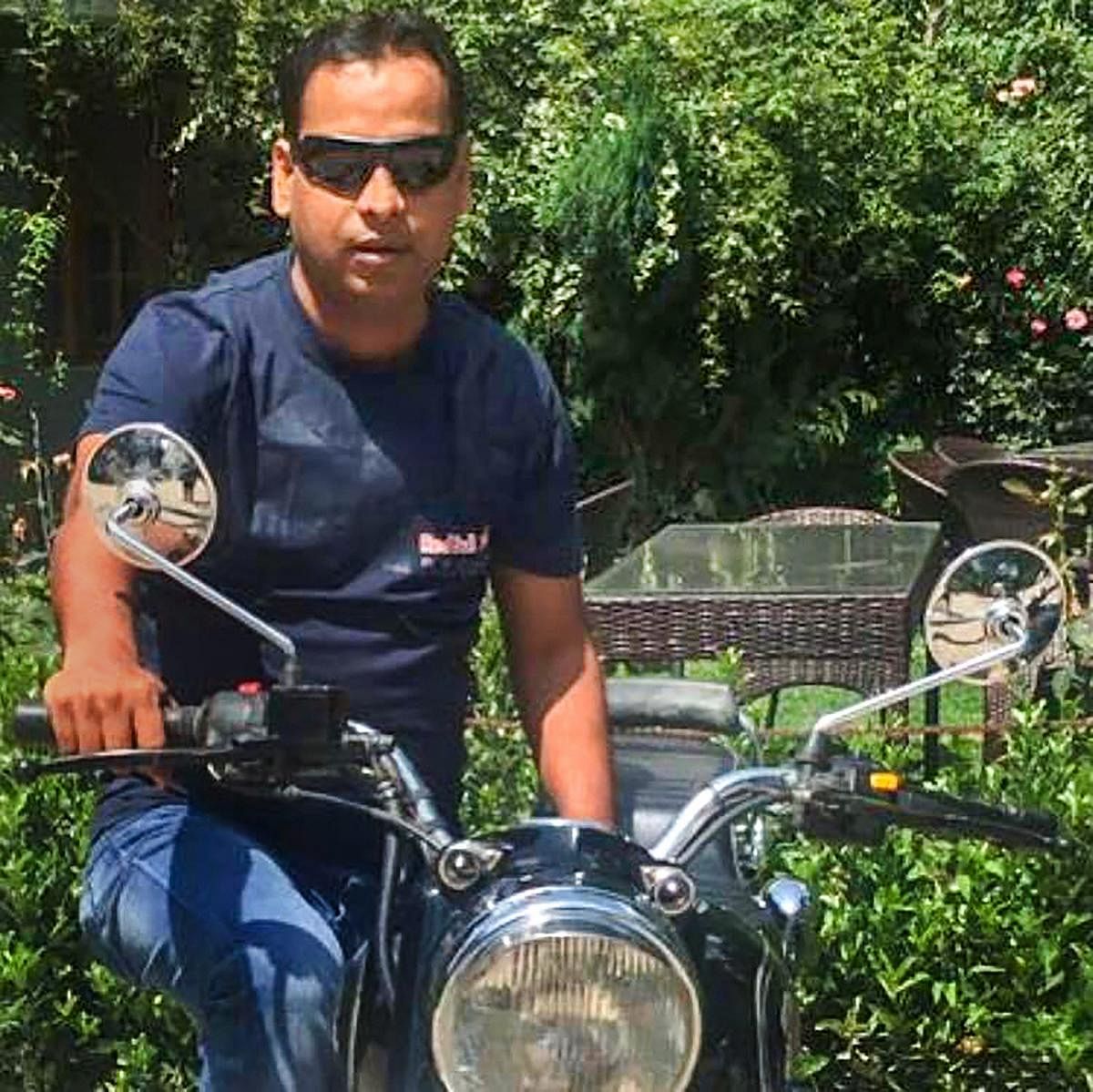 Vivek Tiwari, who was an executive with Apple, was shot dead by a cop early last Saturday.