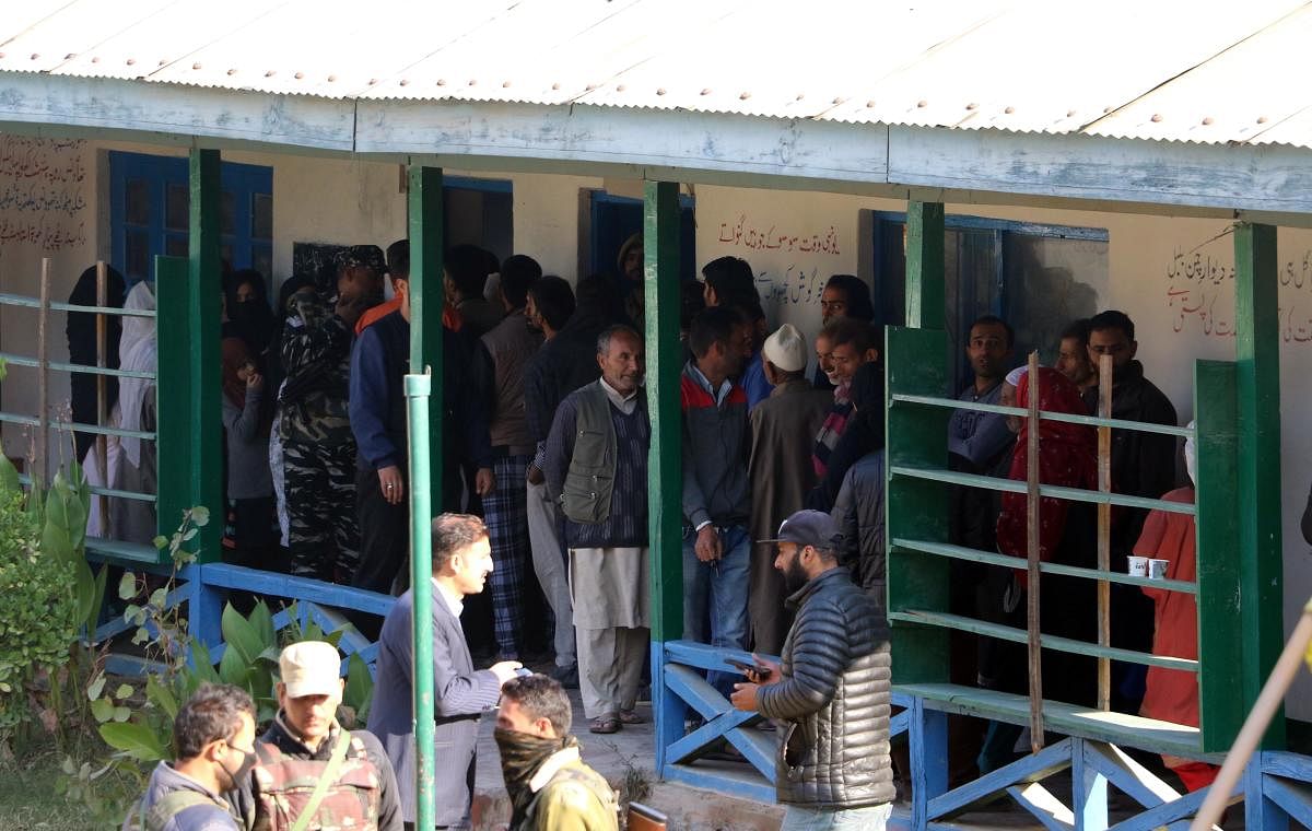 Voting began at 6 am on Wednesday morning amid stringent security arrangements. (DH File Photo/Umer Asif)