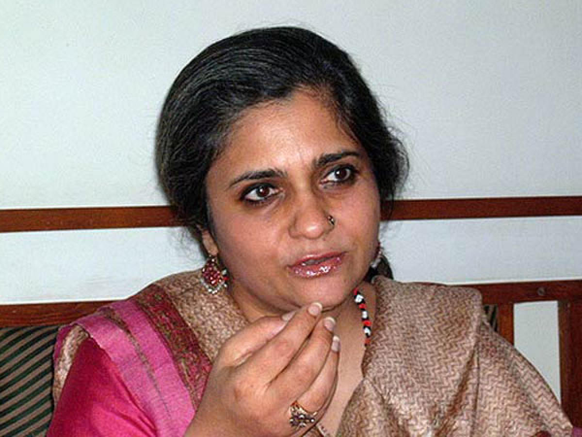 The complainant stated that Teesta Setalvad and her husband Javed Anand, between 2010 and 2013, misappropriated Rs 1.4 crore received from Union ministry of human resources development for their education project "Khoj" under the Sarva Shiksha Abhiyan. 