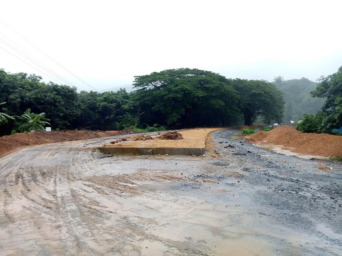 The second phase of concreting of the Shiradi Ghat stretch from Kempuhole to Addahole is almost complete.