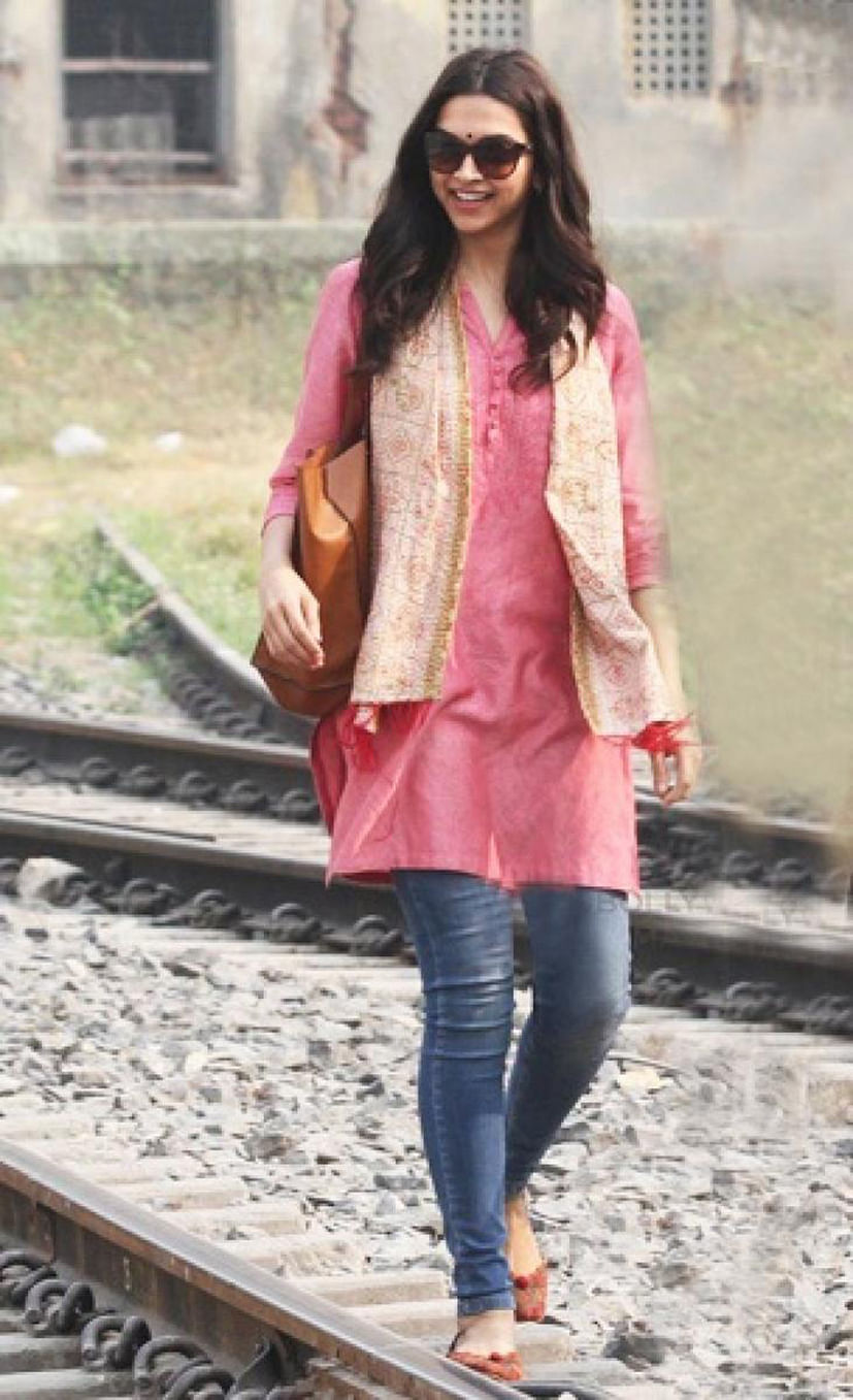 A kurta paired with jeans can be a go-to look for youngsters.