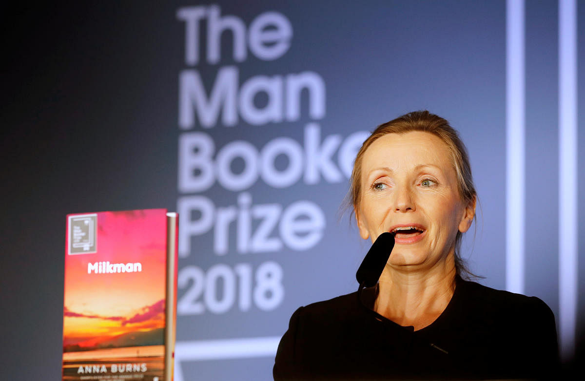 Writer Anna Burns delivers a speech after she was presented with the Man Booker Prize for Fiction 2018 by Britain's Camilla, the Duchess of Cornwall during the prize's 50th year at the Guildhall in London, Britain, October 16, 2018. (Frank Augstein/Pool v