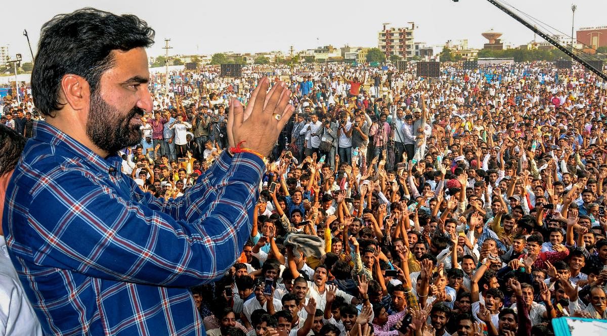 Independent MLA Hanuman Beniwal during the 'Kisan Hunkar Rally', in Jaipur, on Oct 29. PTI