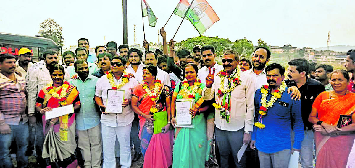 Congress candidates celebrate their victory in Kushalnagar.