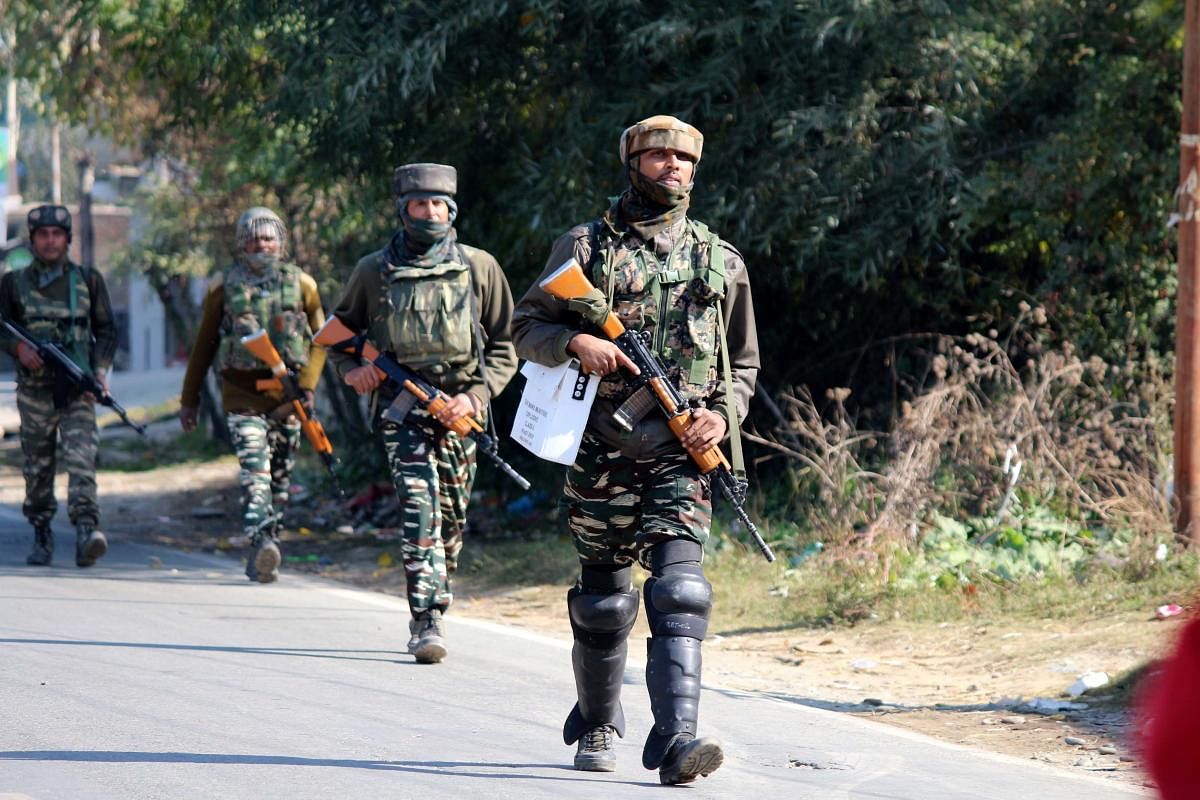 Due to rising attacks on security forces camps in the Valley, police and army have repeatedly issued advisories asking people not to venture close to camps. (DH File Photo)