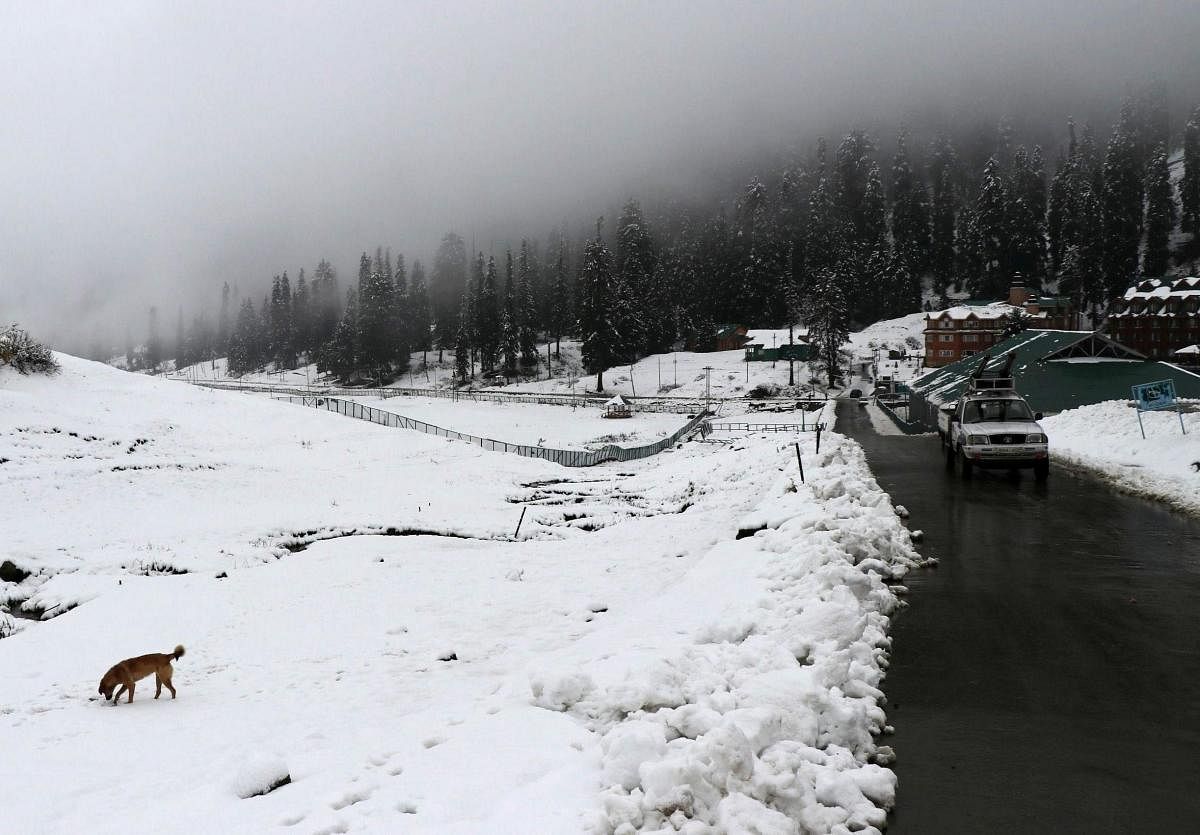 The ski resort of Gulmarg in north Kashmir was the coldest recorded place in Kashmir as the night temperature there dropped to minus 5 degrees Celsius. (DH Photo)