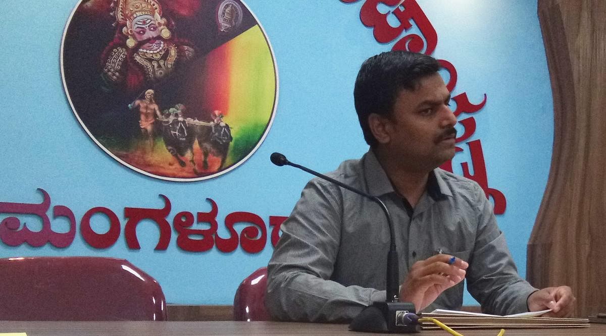 Dakshina Kannada Zilla Panchayat CEO Dr Selvamani speaks at a meeting in Mangaluru on Tuesday.
