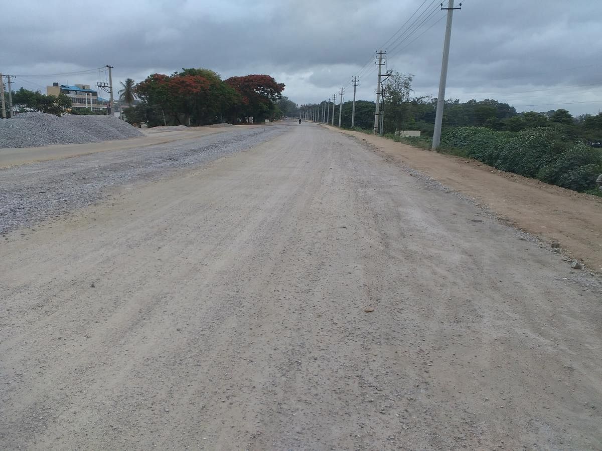 View of stretch between Gun House Circle and Truck Terminal, in Mysuru.