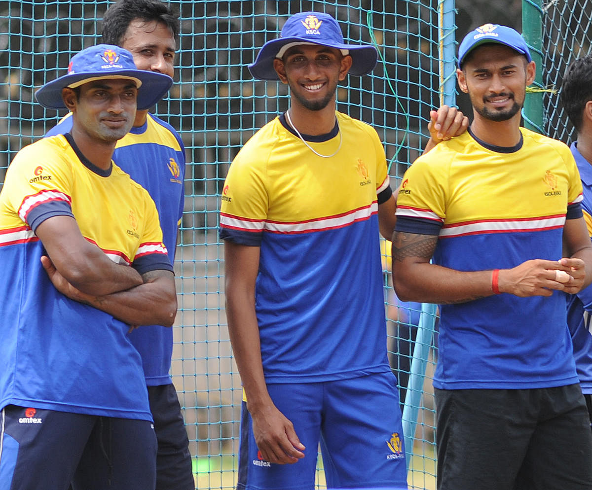 Karnataka with an abundance of pacers in (from left) Abhimanyu Mithun, H S Sharath, Prasidh Krishna and Ronith More have a problem of plenty. DH Photo 
