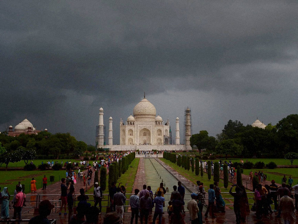 According to police sources, four women workers of Bajarang Dal forced their way into the Taj Mahal premises and offered 'puja' there. PTI file photo