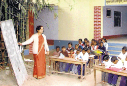 Children attending school in Musahar Basti in Belwa in the Kushinagar district.