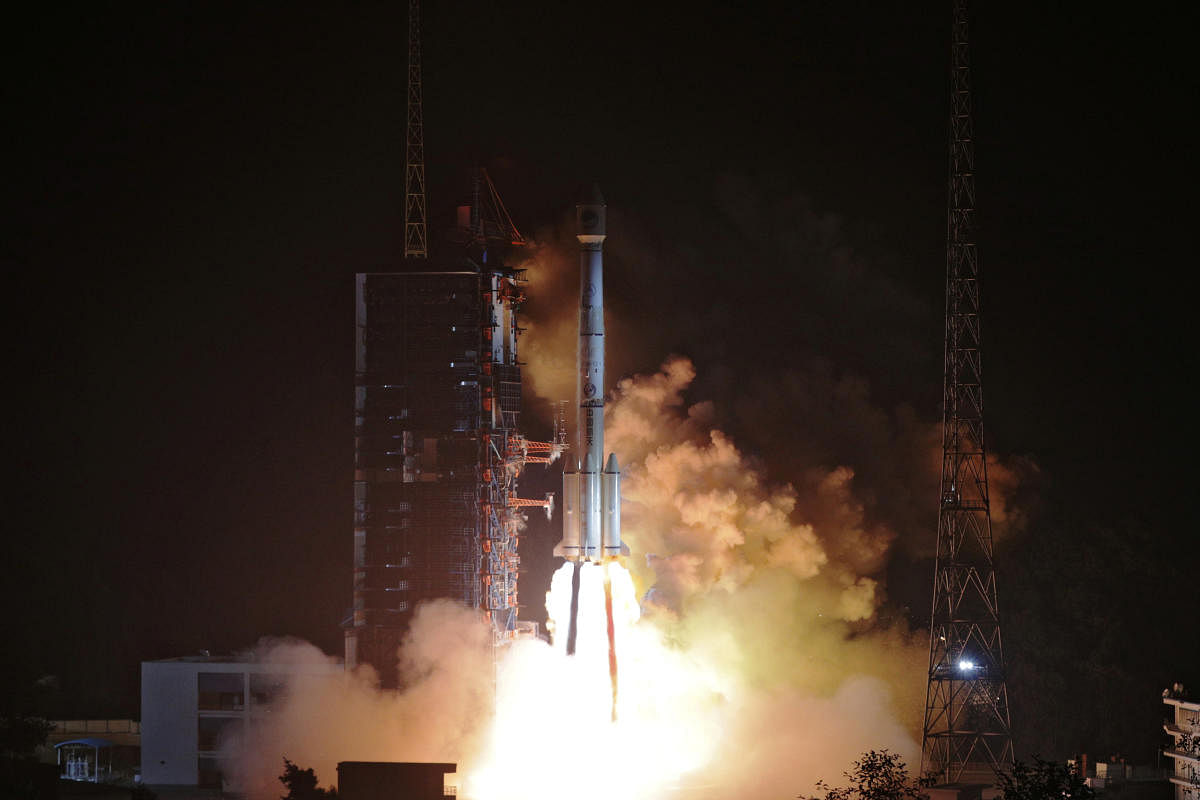Two BeiDou-3 satellites via a single carrier rocket take off at the Xichang Satellite Launch Center, Sichuan province, China November 19, 2018. (REUTERS/Stringer)
