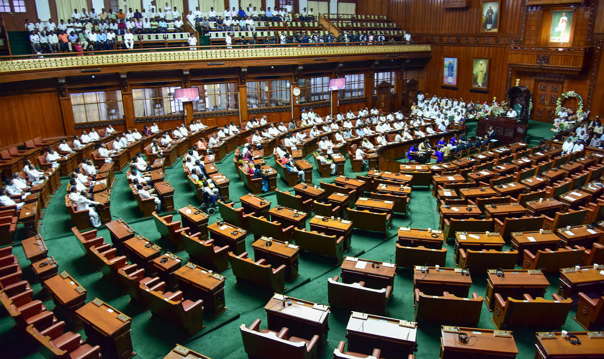 Study shows MLAs attended legislature an average of just 28 days in a year, MPs  70. DH Photo/ B H Shivakumar