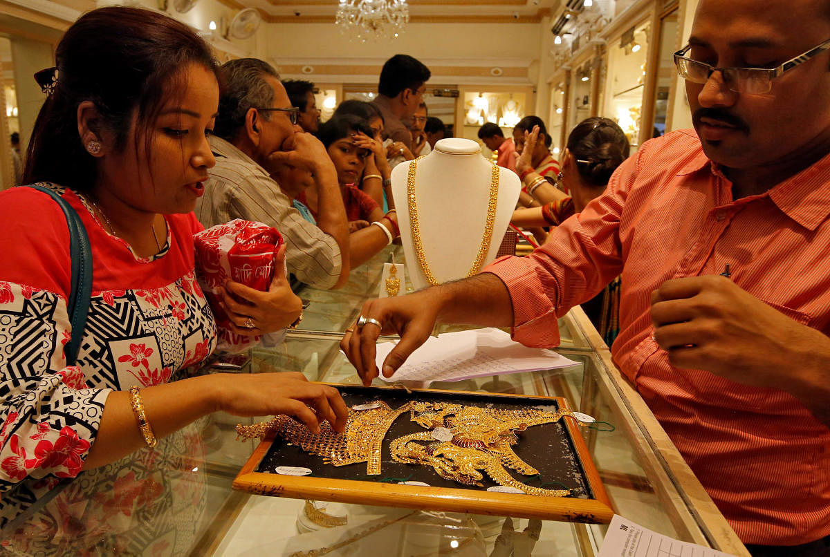 Market analysts said tepid demand from local jewellers and retailers at the domestic spot market weighed on the yellow metal prices. Reuters File Photo 