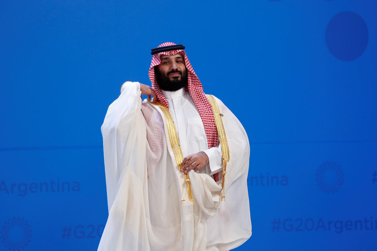 Saudi Crown Prince Mohammed bin Salman prepares for a family photo during the G20 leaders summit in Buenos Aires, Argentina November 30, 2018. (Reuters Photo)