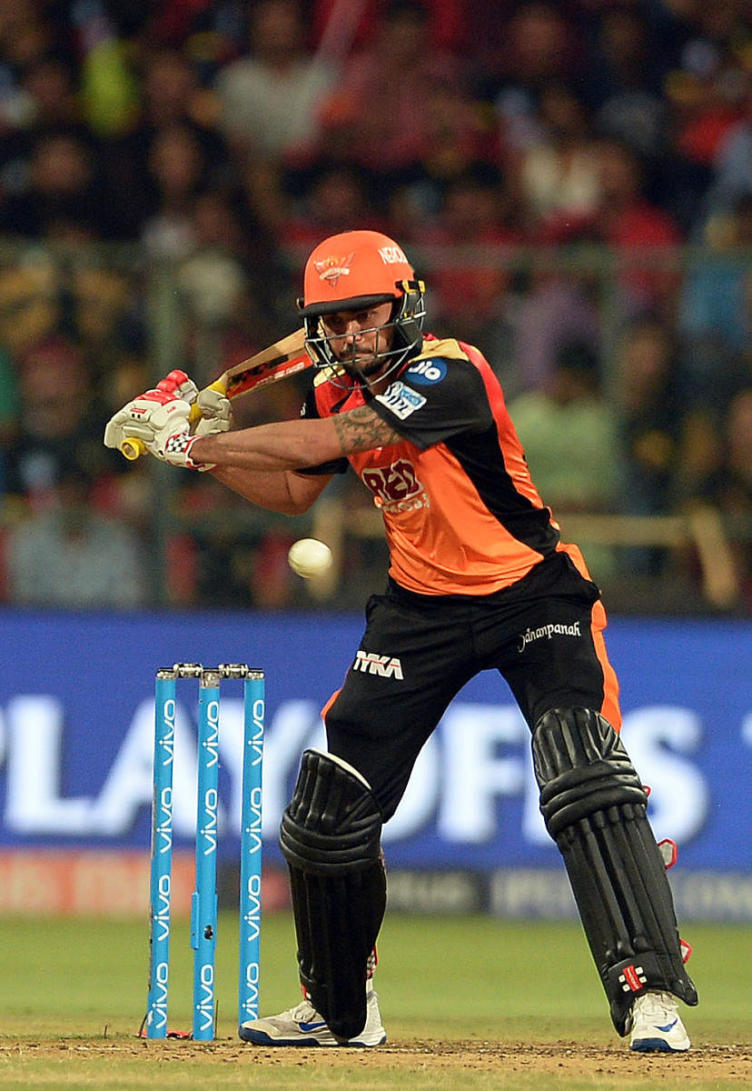 Manish Pandey en route to his half-century against RCB on Thursday. DH PHOTO/ Satish Badiger