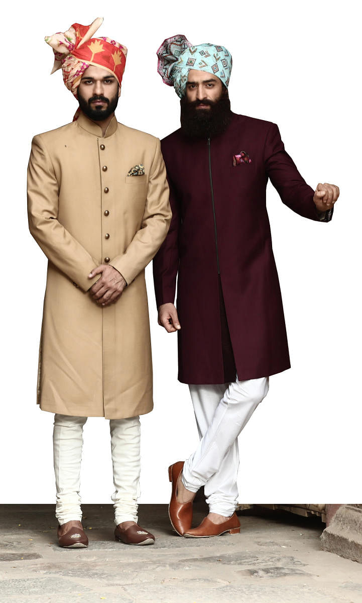Kurtas are ideal for celebrations and family festivities, while sherwanis are for your weddings or of those close to you.