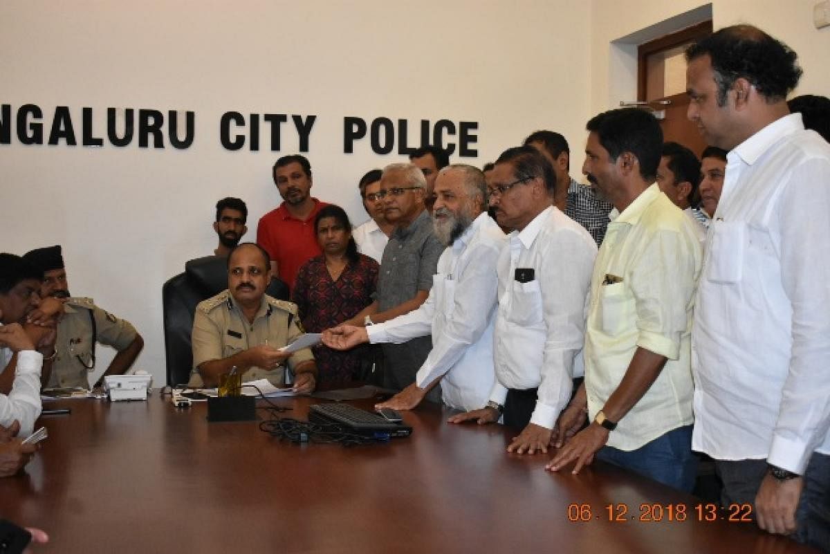 Former MLAs J R Lobo and Vijay Kumar Shetty submit a memorandum to Mangaluru Commissioner of Police T R Suresh demanding strict action against those who uploaded a hate audio message against senior Congress leader B Janardhana Poojary on Thursday.