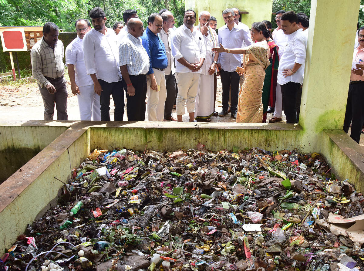 Minister for Rural Development and Panchayat Raj Krishna Byre Gowda inspects the solid waste management unit at Golthamajalu in Bantwal taluk on Tuesday. 