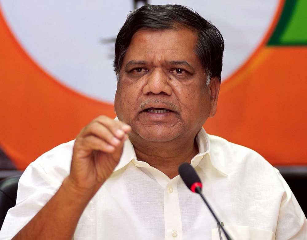BJP leader Jagadish Shettar said no leader from BJP was engaged in Operation Lotus. However, he said BJP will come to power if the coalition government collapses. (DH File Photo)