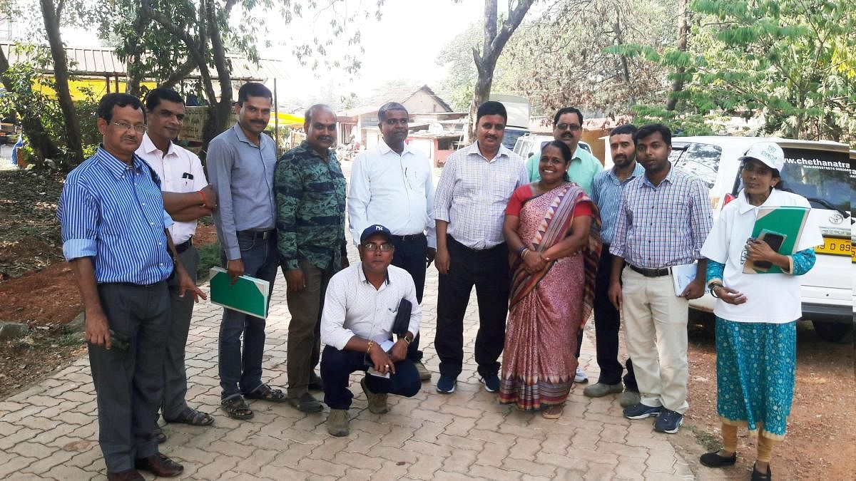 Delegation of Pollution Control Board officials from West Bengal visited the Solid and Liquid Resource Management (SLRM) unit at Vandse in Udupi.