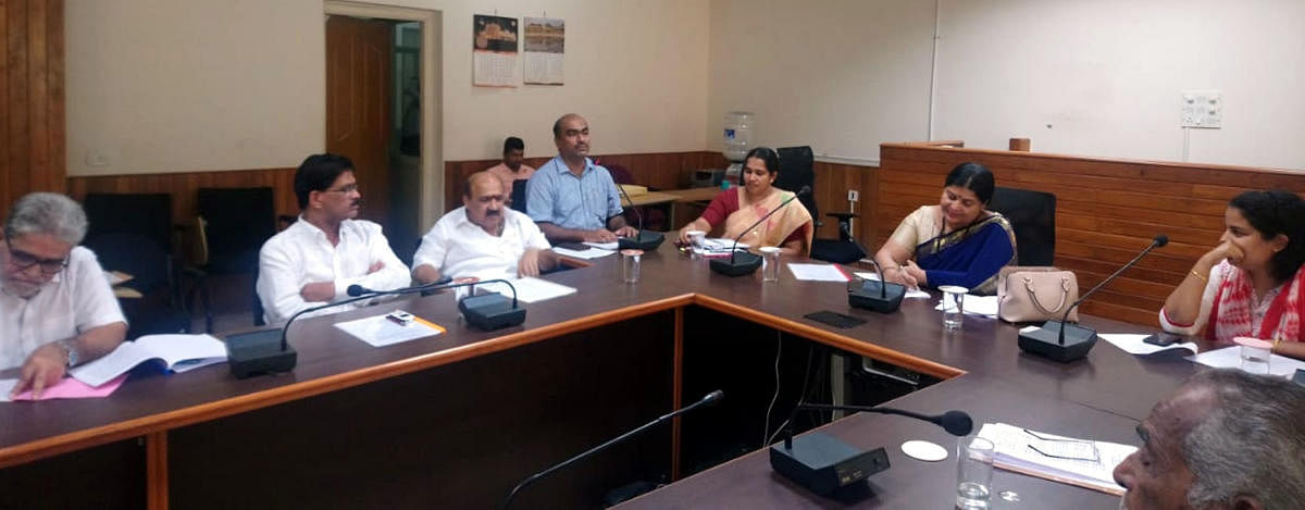 District In-charge Minister Jayamala discusses the rejuvenation of the Brahmavar sugar factory at a meeting at the deputy commissioner’s office in Manipal on Saturday.