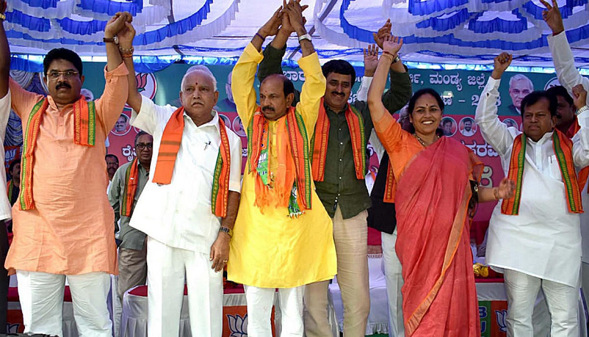 BJP state president B S Yeddurappa with BJP leaders R Ashoka, Dr. Siddaramaiah, C P Yogeswar, Shobha karandlaje and D S Veeraiah at the BJP election campaign at Mandya.