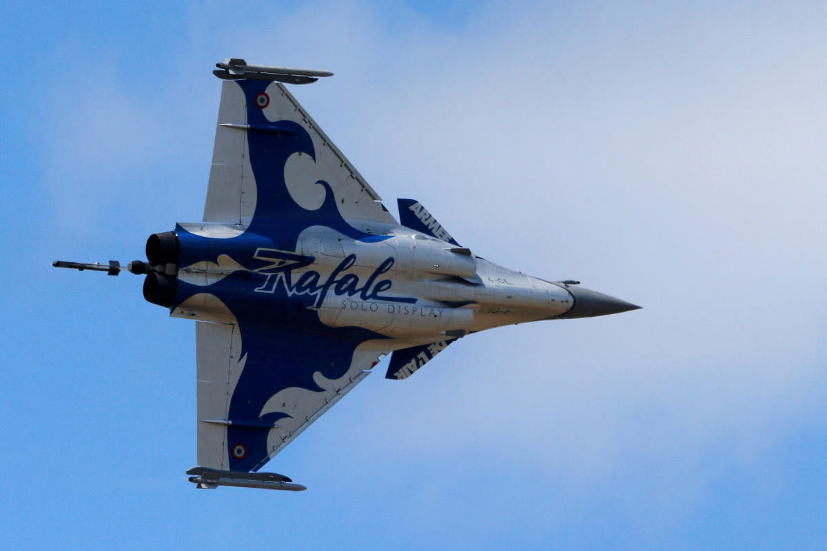 A Dassault Rafale fighter takes part in flying display during the 52nd Paris Air Show at Le Bourget Airport near Paris, France. REUTERS
