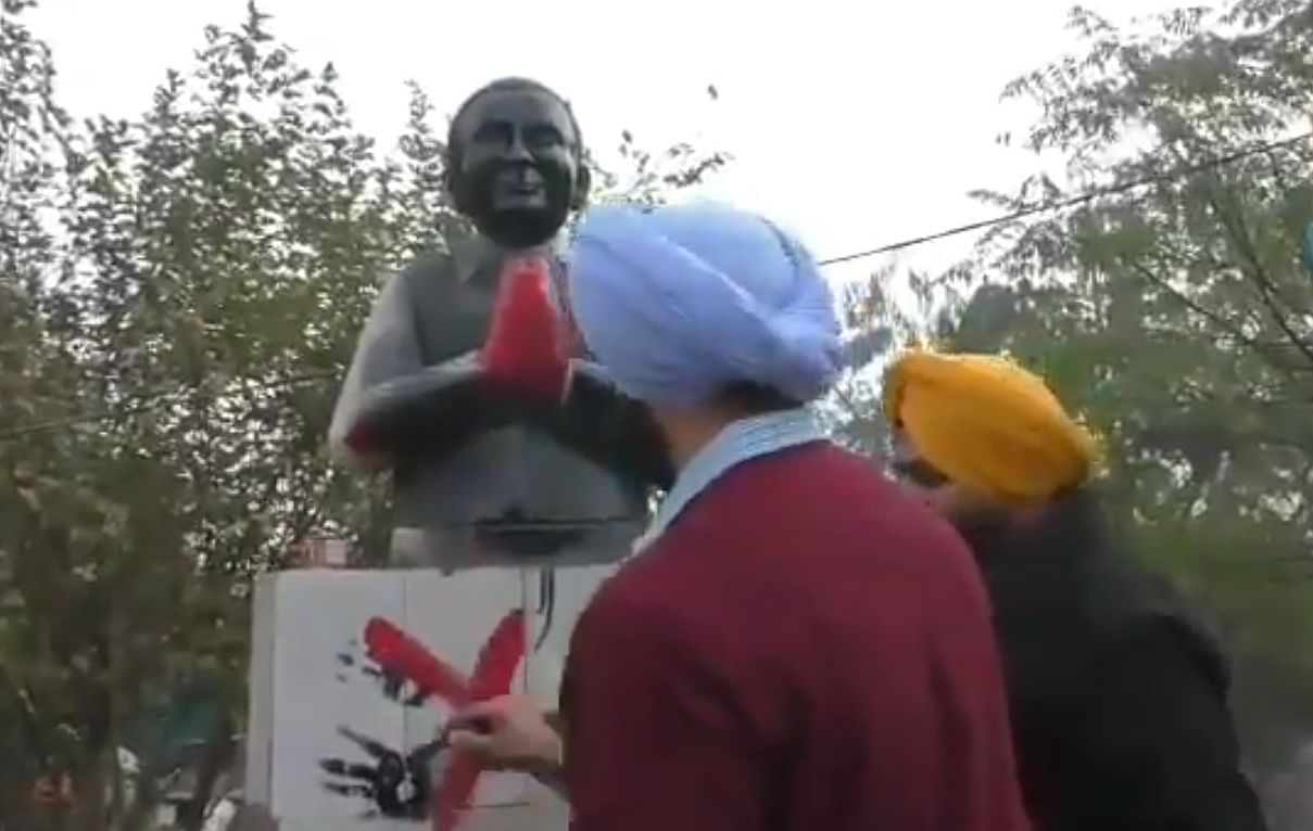 Questions are being raised over the timing of the demolition that was initiated less than 24 hours after Gandhi’s bust was sprayed with a black paint by SAD leaders. 
