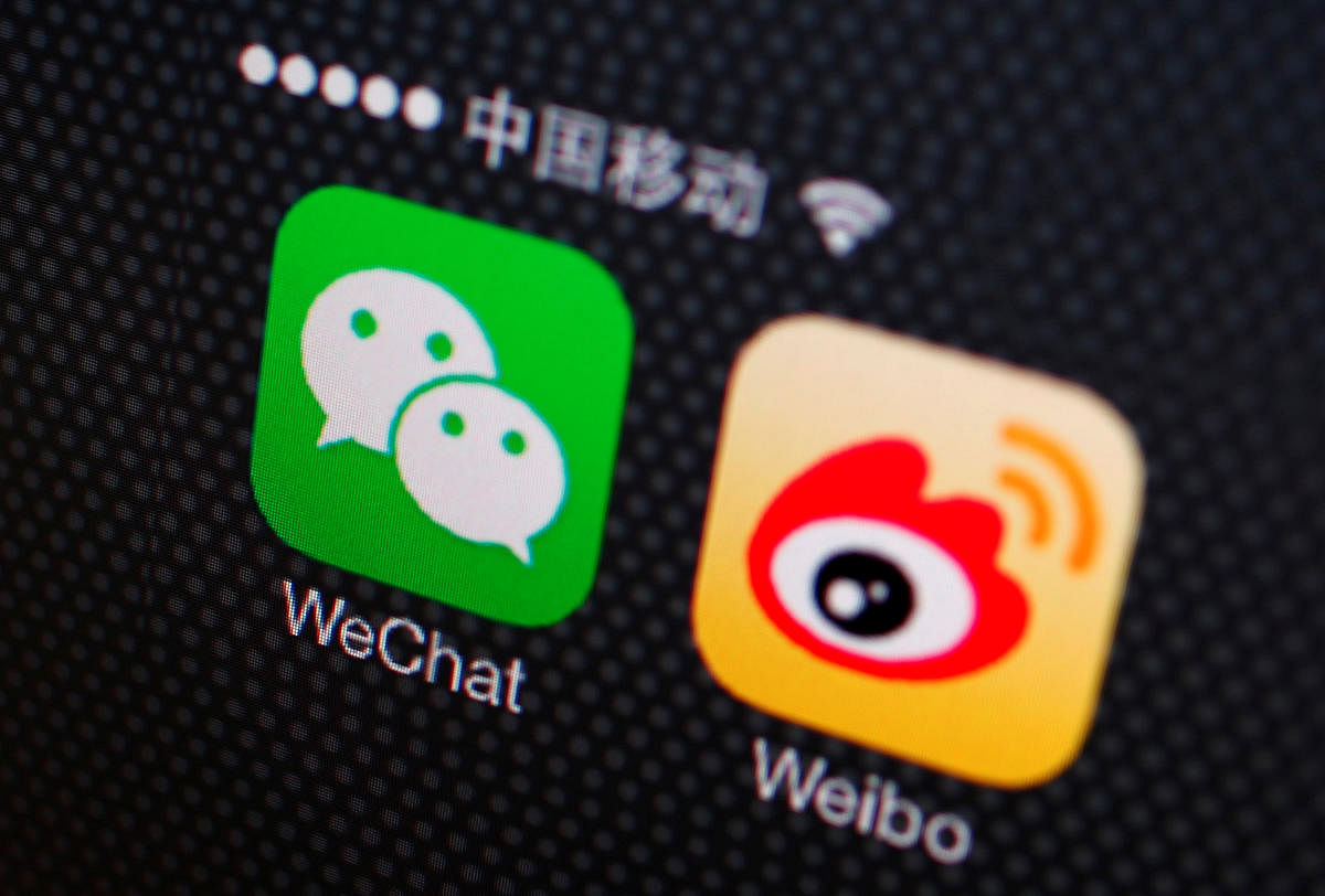The State Council issued the guidelines late on Thursday saying that authorities' social media presence needed more regulation and vowed to clean up dormant "zombie" accounts and "shocking" comment from official channels. (Reuters File Photo)