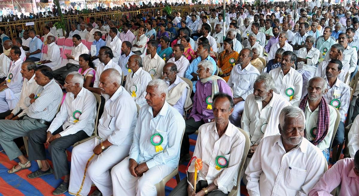 Farmers take part in the organics and millets fair in Chikkamagaluru on Saturday.