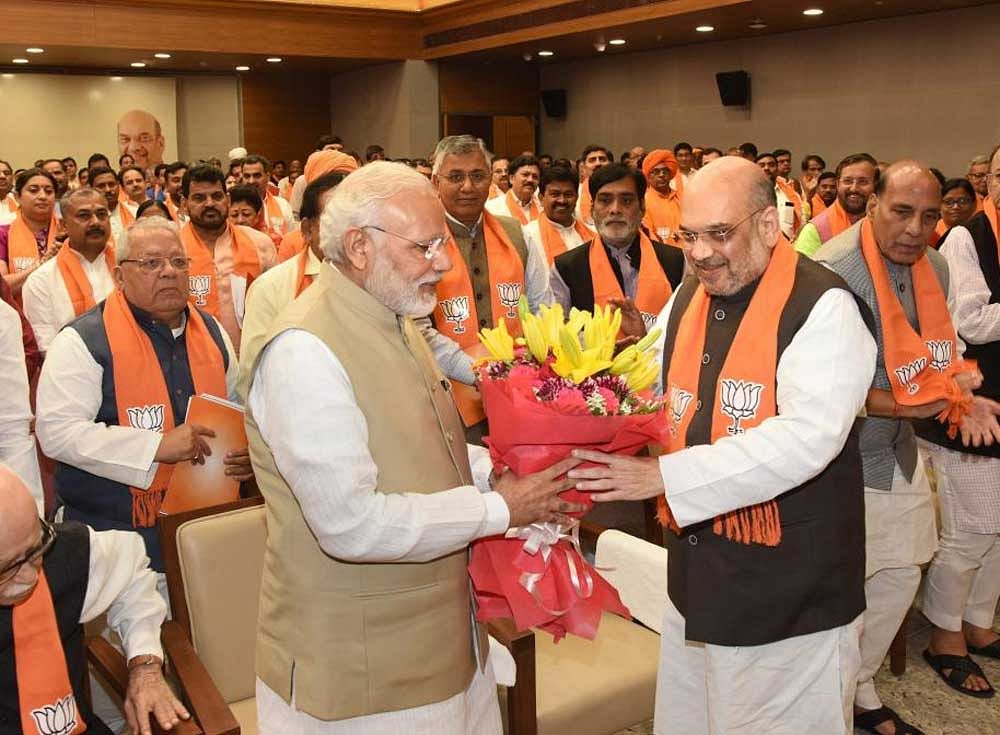 Small parties in the Uttr Pradesh are not just queuing up to be part of the opposition grand alliance, but some of them are working with the BJP as well. (File Photo)