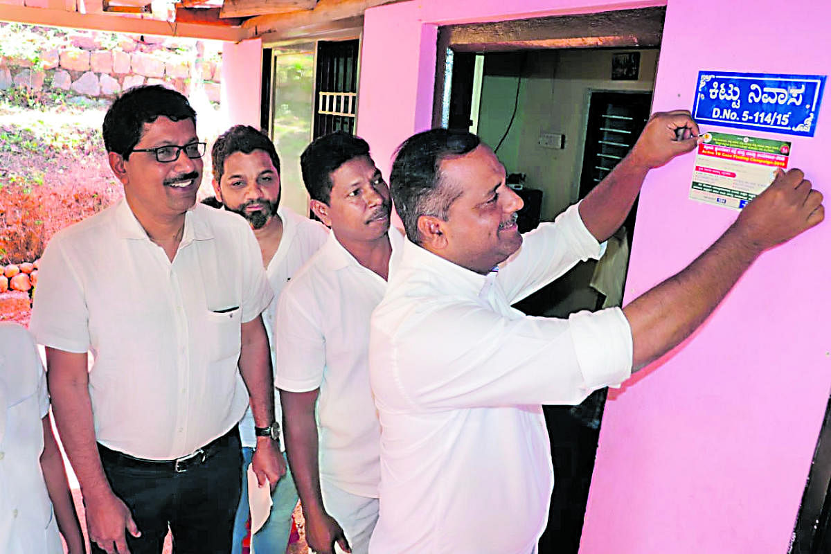 New intiative: District In-charge Minister U T Khader launches the 11-day TB active case finding and treatment campaign in Mangaluru on Wednesday. dh photo