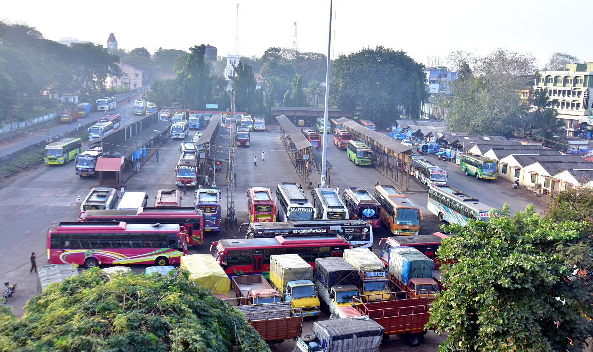 Service buses to Udupi, Kundapur remain parked at the service bus stand in Mangaluru during the bandh on Tuesday.