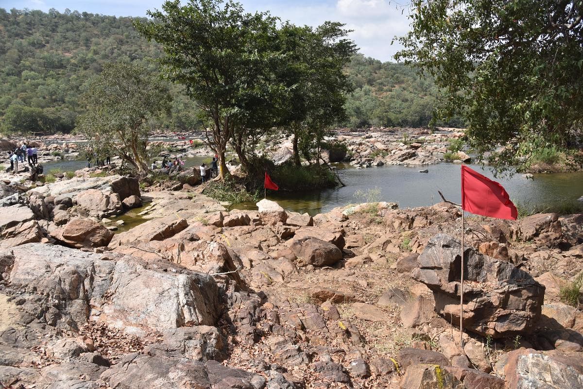 WATER DISPUTE: The spot, where Karnataka proposes to construct a dam at Mekedatu in Kanakapura taluk of Ramanagara district. DH File Photo