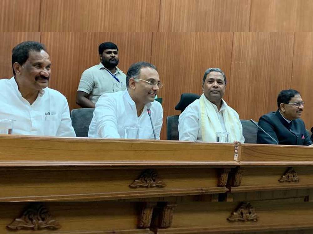 Speaking to reporters after chairing the CLP at the Suvarna Vidhana Soudha (SVS), former chief minister Siddaramaiah said that he had assured the MLAs that the cabinet would be expanded as promised on December 22.  DH photo