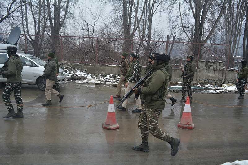  Soon after the attack, security forces cordoned off the area and launched a hunt to nab the attackers. DH Photo